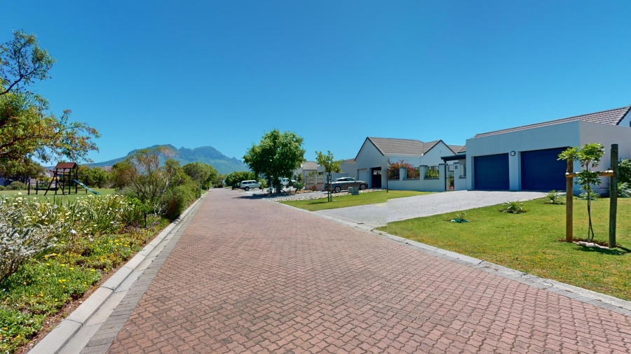 3 Bedroom Property for Sale in Heritage Park Western Cape